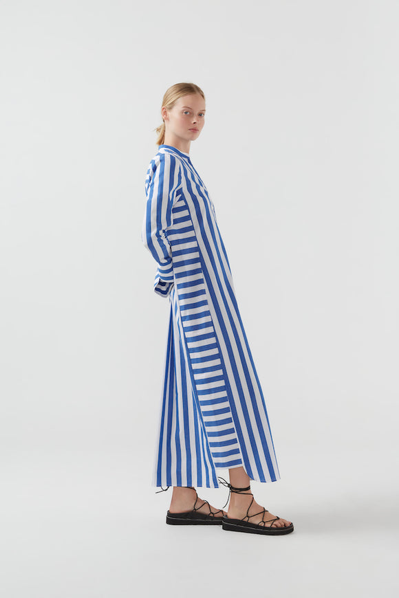 Color: aegean stripe