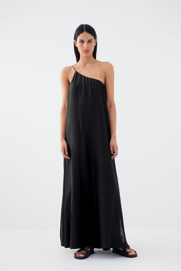 Color: black
