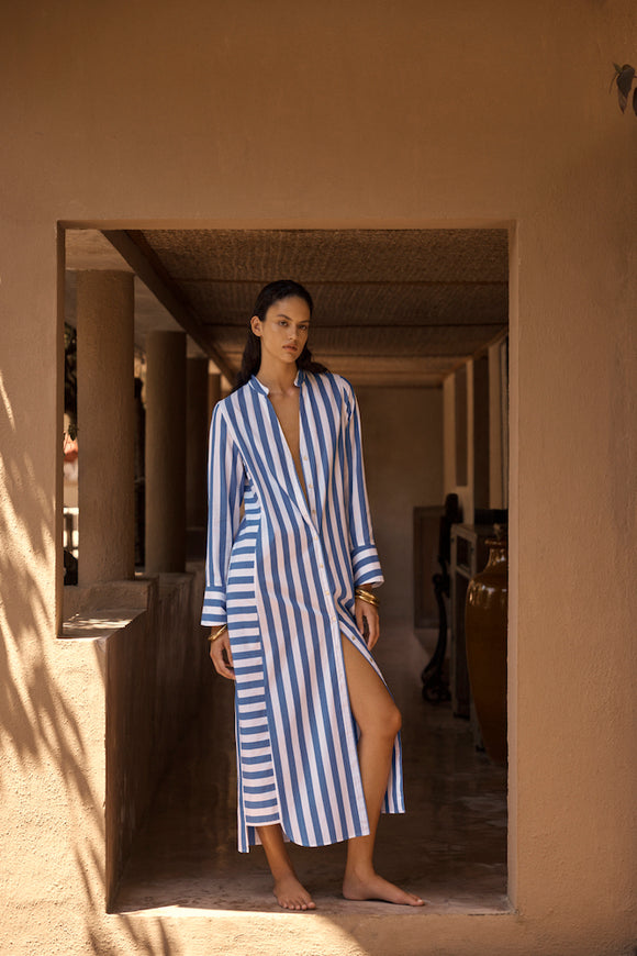 Color: aegean stripe