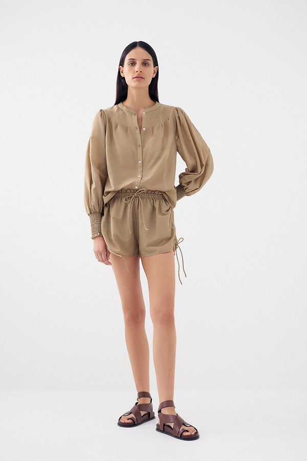 Color: Taupe