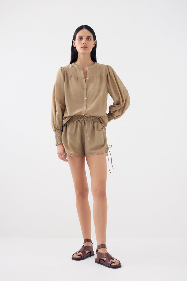 Color: Taupe