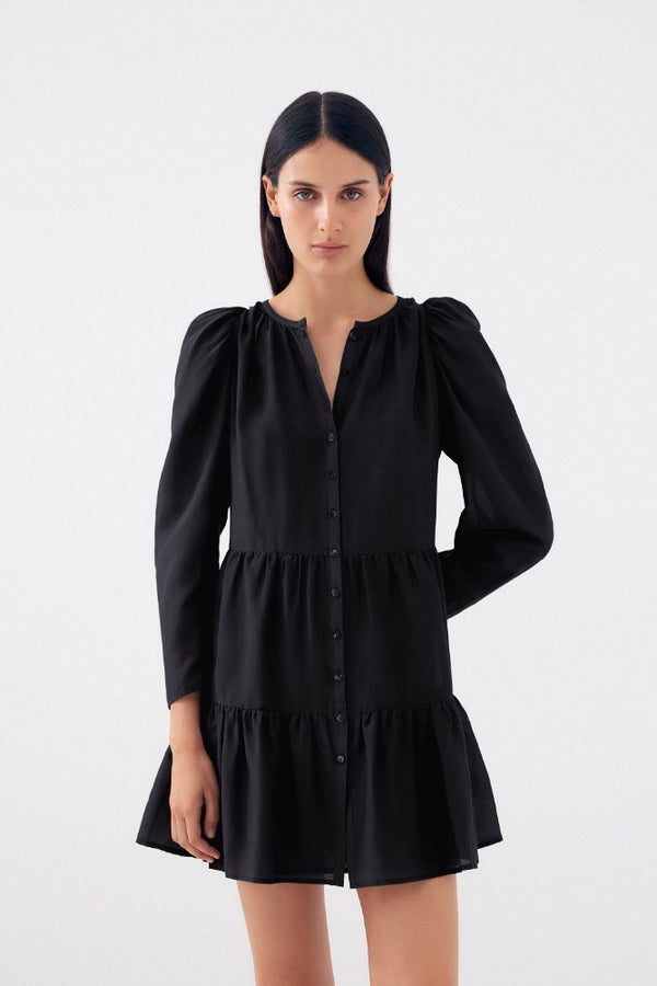 Color: Black