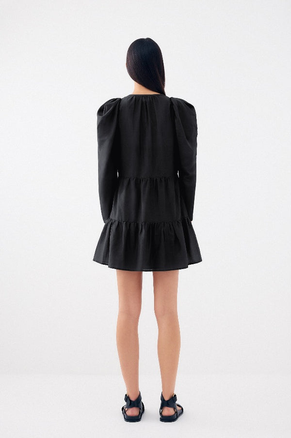 Color: Black