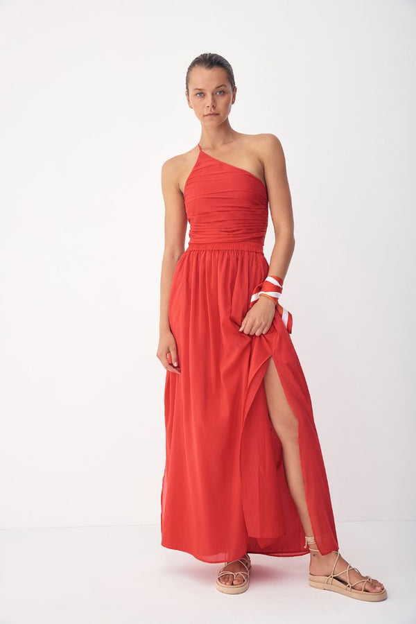 Color: Scarlet