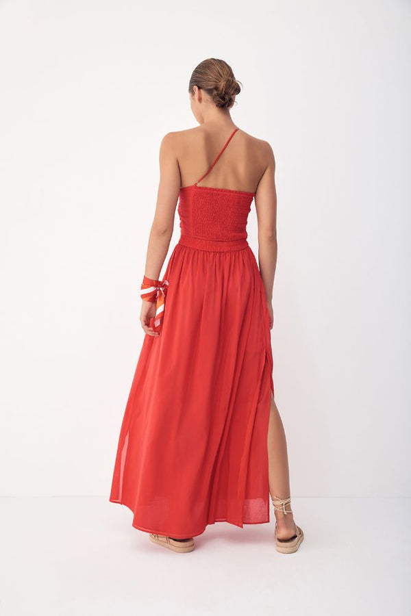 Color: Scarlet