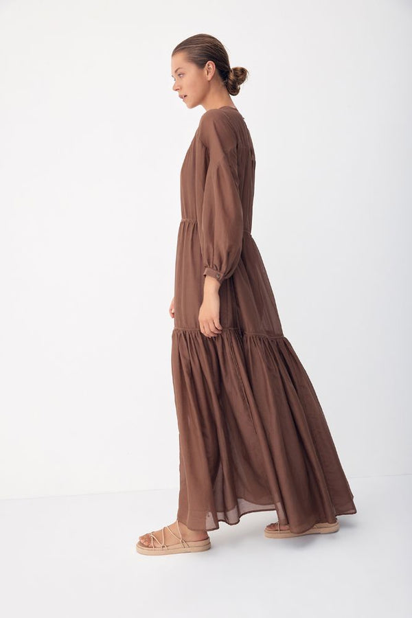 Color: Chocolate