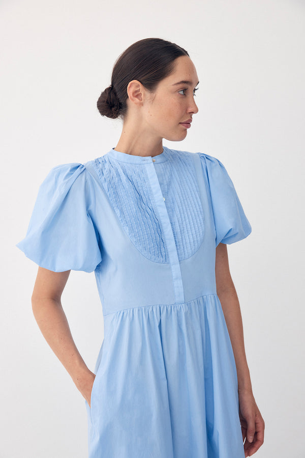 Color: baby-blue
